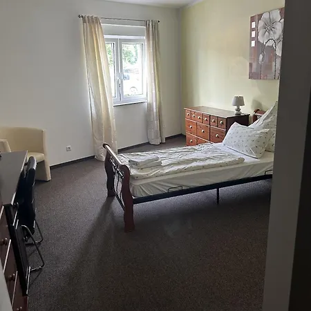 Zur Traube 2 Pensionat Bergheim (Rhein-Erft-Kreis)