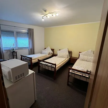 Zur Traube 2 Pensionat Bergheim (Rhein-Erft-Kreis)